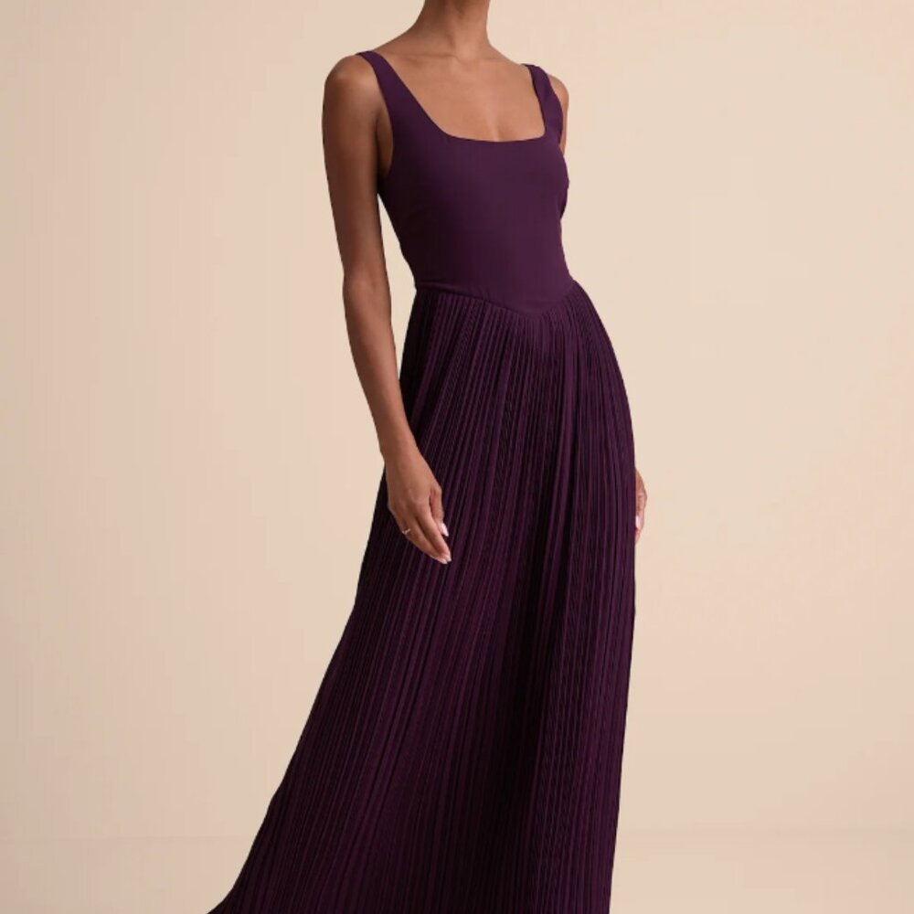 Lulus Naroah Plum Purple Square Neck Pleated Maxi Dress size M NWT